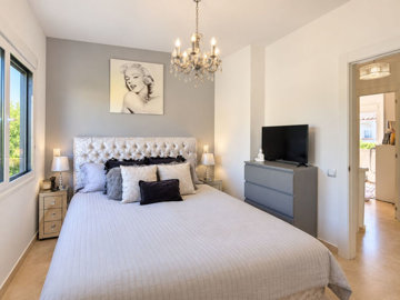 4-c23c0f86247804fa50226aecd8b0b2c8