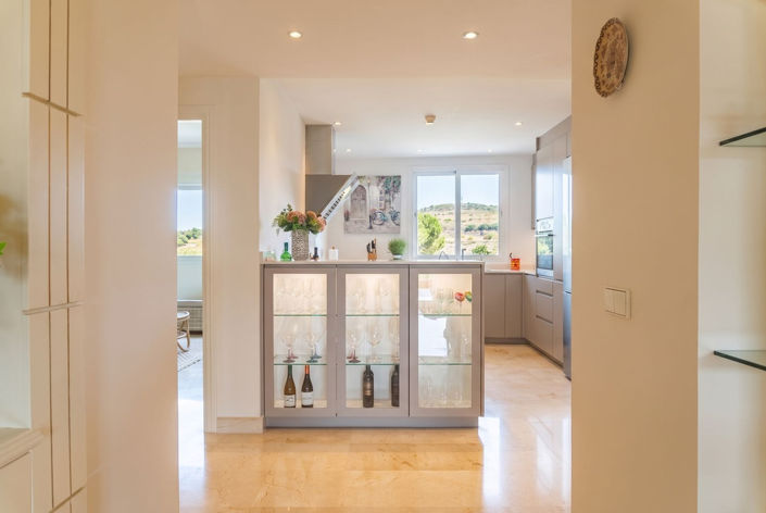 Image No.8-2 Bed Apartment for sale