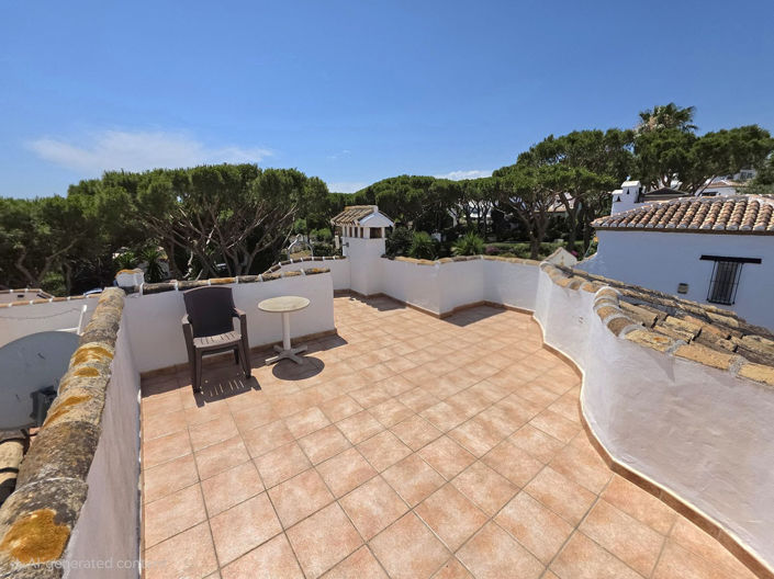 Image No.22-3 Bed Townhouse for sale