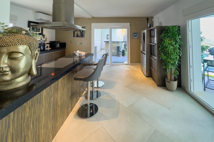 Image No.12-5 Bed Villa for sale