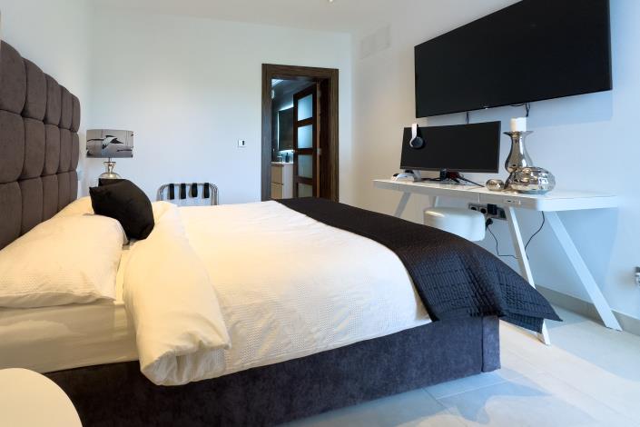 Image No.24-5 Bed Villa for sale