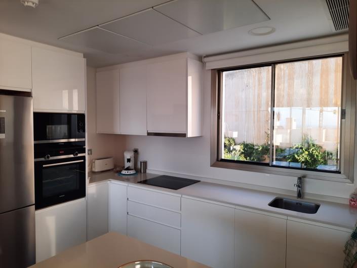 Image No.14-3 Bed Apartment for sale