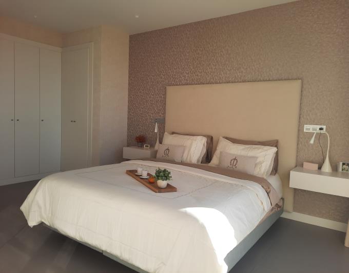 Image No.19-3 Bed Apartment for sale