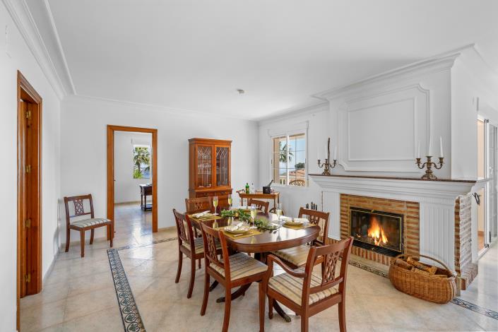 Image No.6-5 Bed Villa for sale