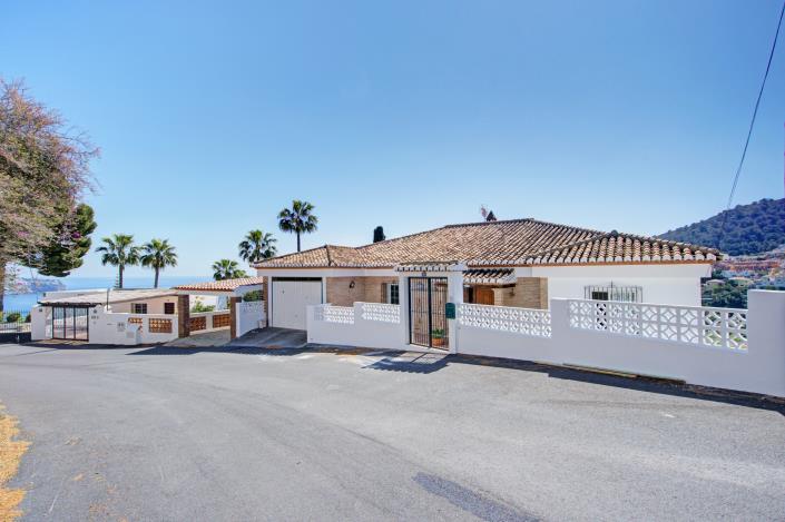 Image No.32-5 Bed Villa for sale