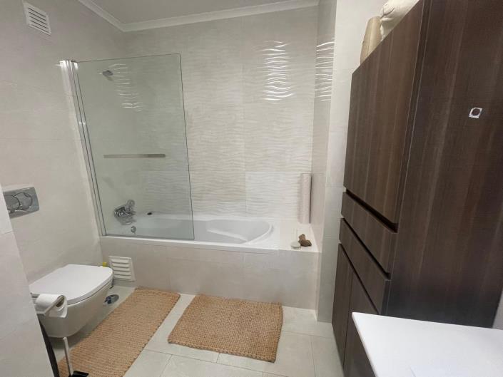 Image No.15-3 Bed Apartment for sale