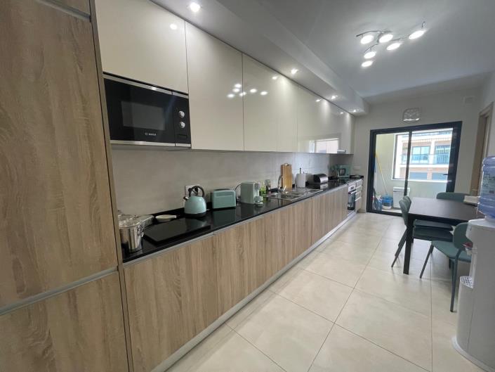 Image No.33-3 Bed Apartment for sale