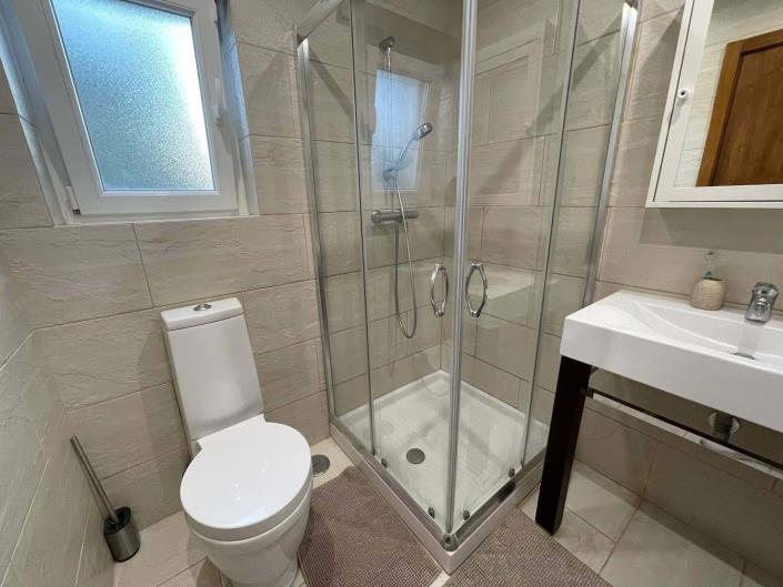 Image No.12-3 Bed Apartment for sale