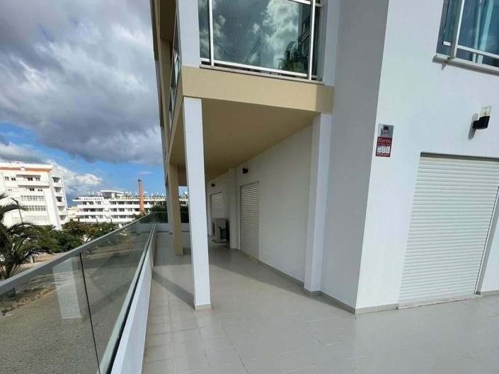 Image No.27-3 Bed Apartment for sale