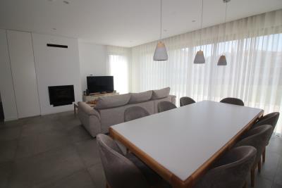 flaqlv044itojdyna0c0ro