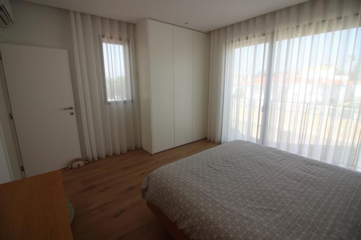 Image No.13-3 Bed House for sale