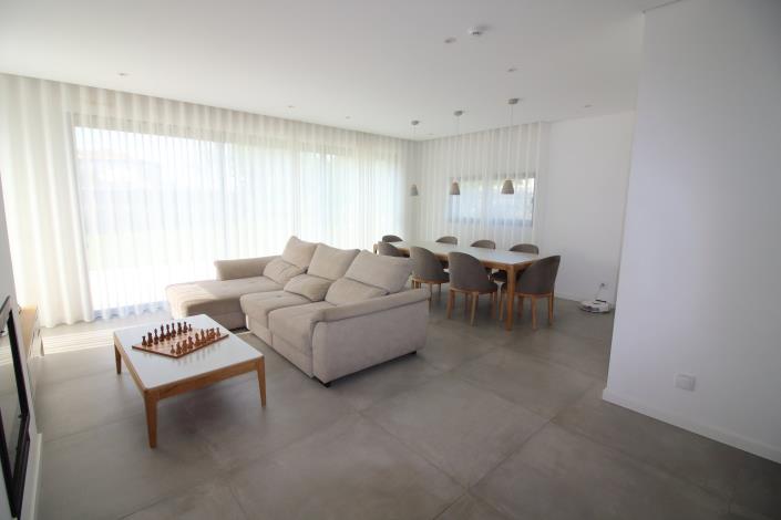 Image No.16-3 Bed House for sale