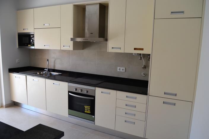 Image No.2-4 Bed House for sale