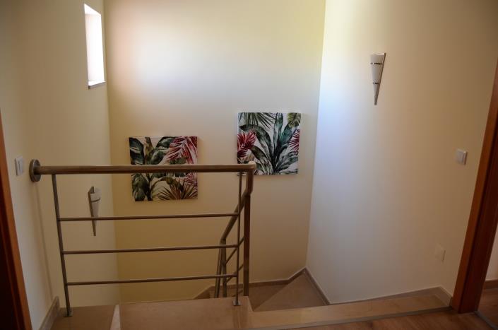 Image No.15-4 Bed House for sale