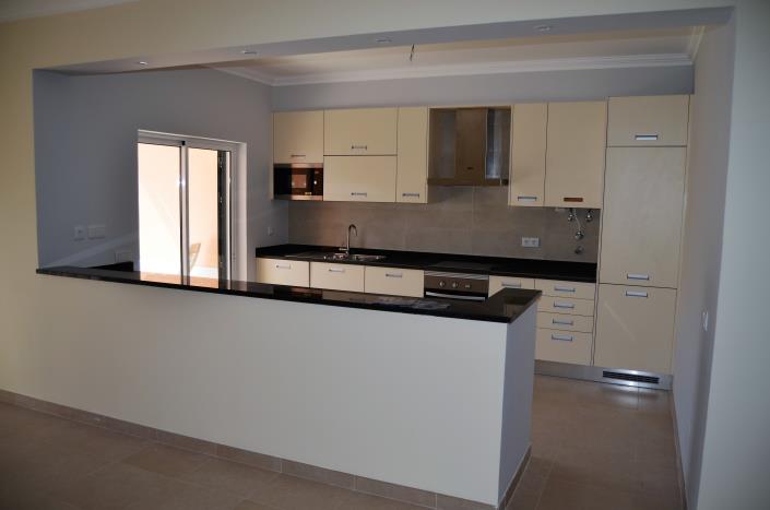 Image No.17-4 Bed House for sale