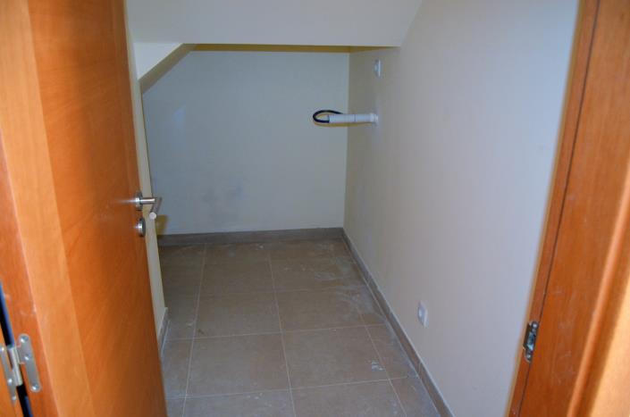 Image No.21-4 Bed House for sale