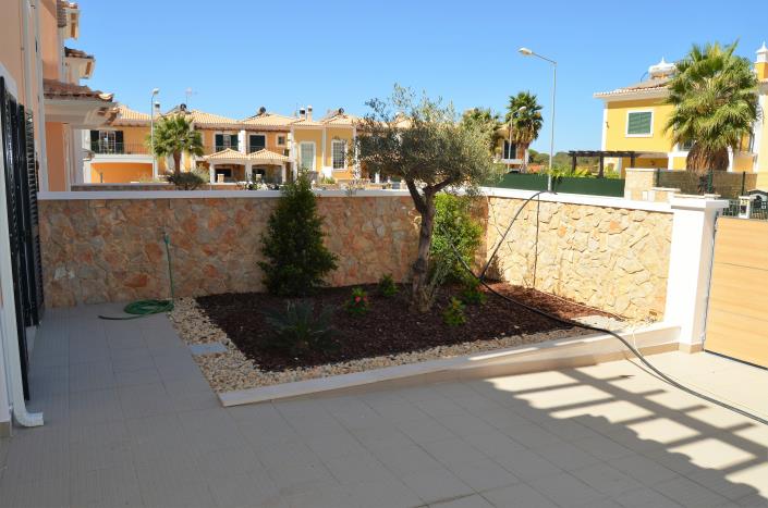 Image No.24-4 Bed House for sale