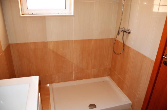 Image No.28-4 Bed House for sale