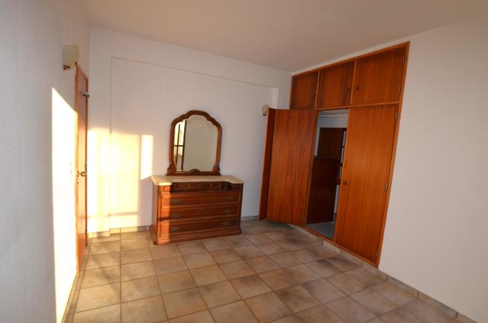 Image No.10-3 Bed Apartment for sale