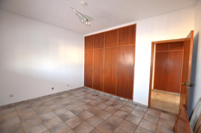 Image No.18-3 Bed Apartment for sale