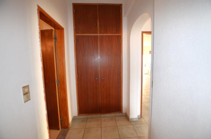 Image No.20-3 Bed Apartment for sale