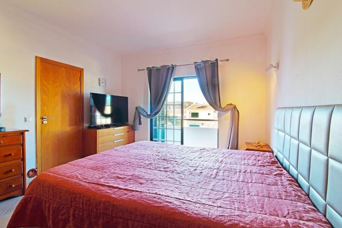 Image No.5-6 Bed House for sale