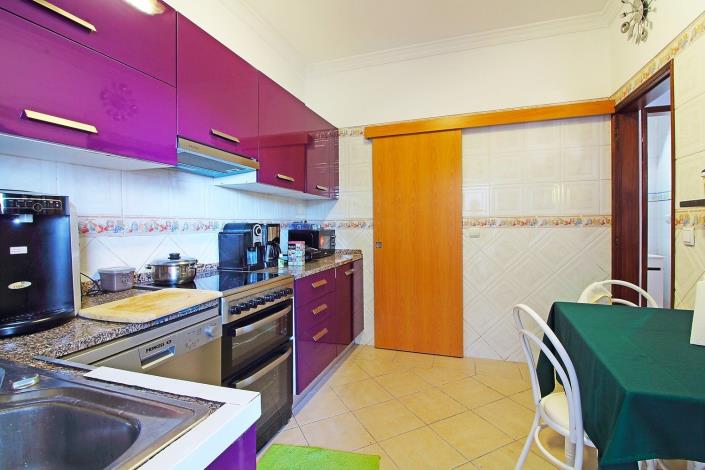 Image No.7-6 Bed House for sale