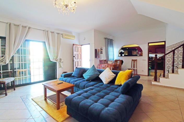 Image No.8-6 Bed House for sale