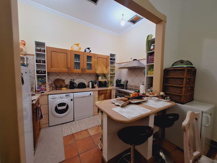 Image No.19-6 Bed Villa for sale