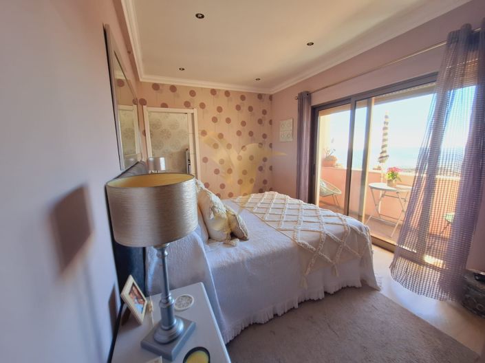 Image No.2-6 Bed Villa for sale
