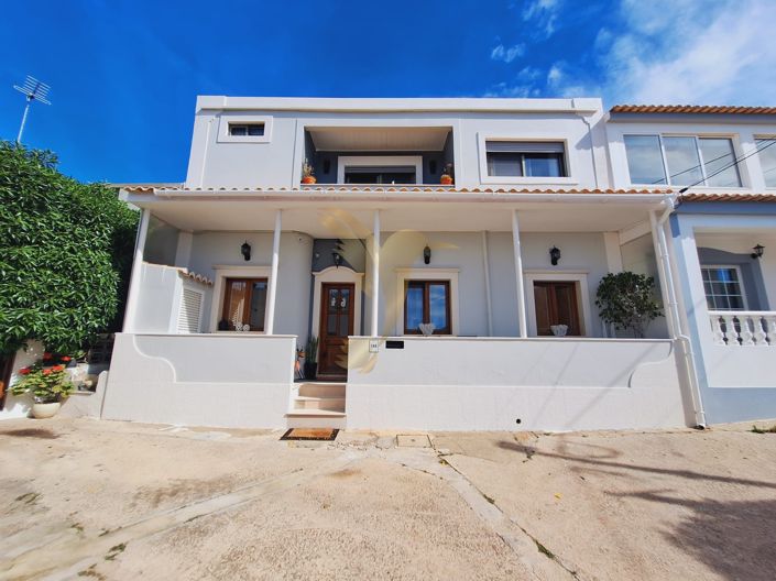Image No.28-6 Bed Villa for sale