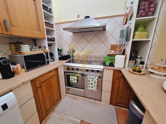Image No.4-6 Bed Villa for sale