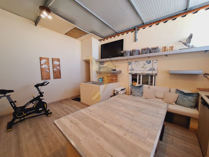 Image No.5-6 Bed Villa for sale