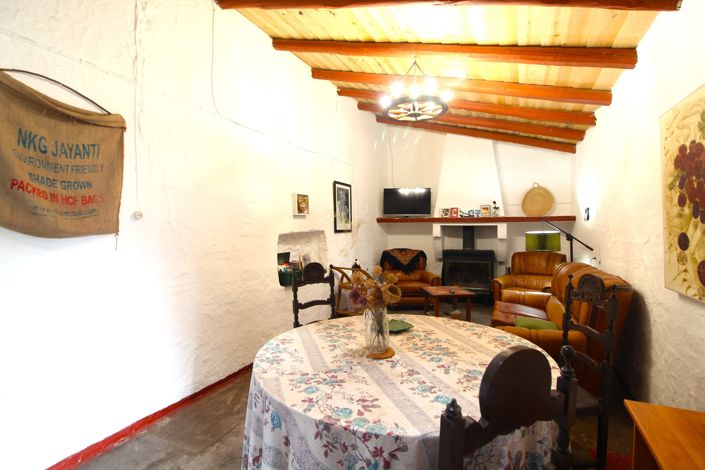 Image No.10-5 Bed Country House for sale