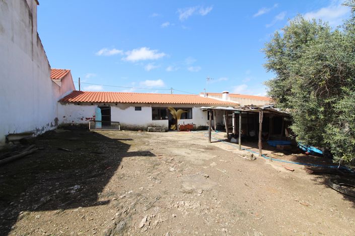 Image No.17-5 Bed Country House for sale