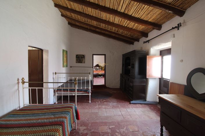Image No.20-5 Bed Country House for sale