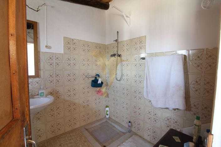Image No.21-5 Bed Country House for sale