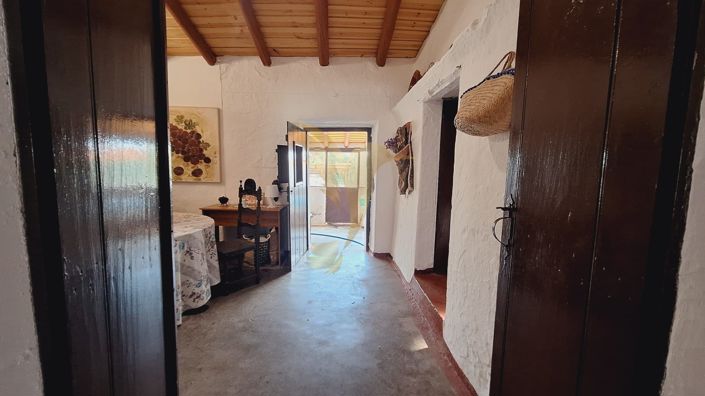 Image No.25-5 Bed Country House for sale