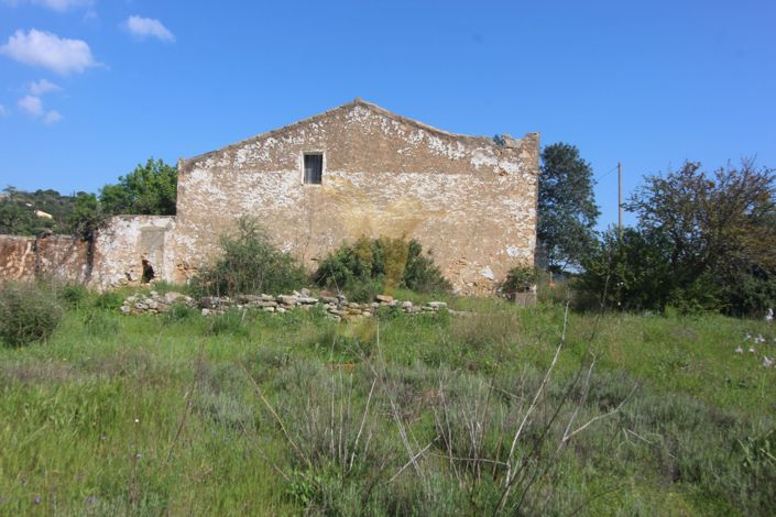 Image No.18-5 Bed Farmhouse for sale
