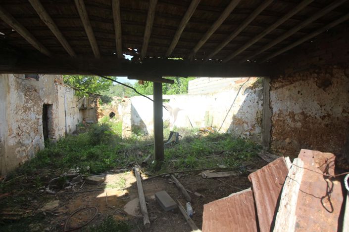 Image No.2-5 Bed Farmhouse for sale