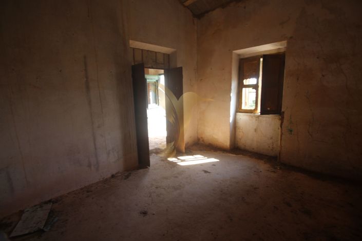 Image No.27-5 Bed Farmhouse for sale