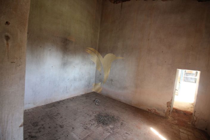 Image No.28-5 Bed Farmhouse for sale