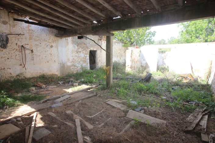 Image No.3-5 Bed Farmhouse for sale