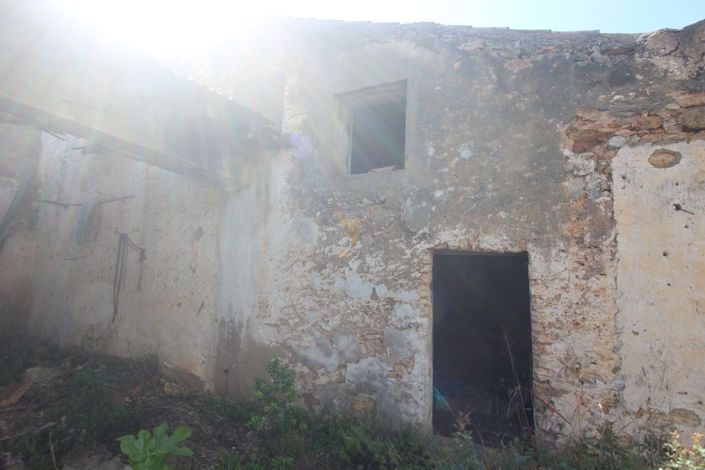 Image No.8-5 Bed Farmhouse for sale