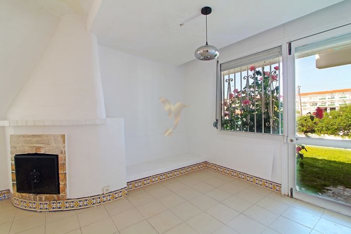 Image No.12-4 Bed Villa for sale