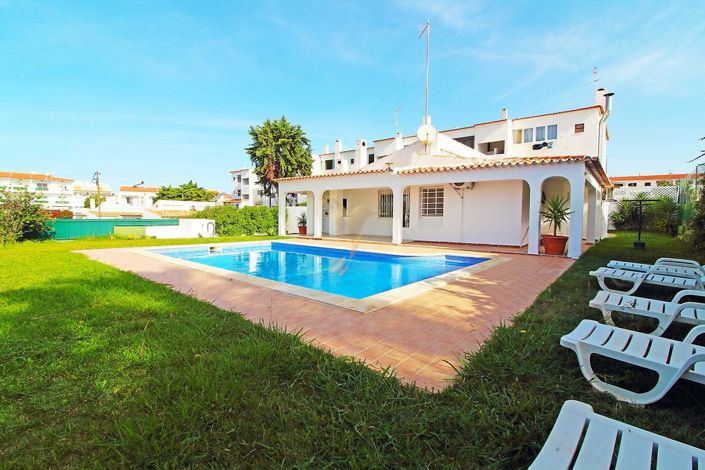 Image No.2-4 Bed Villa for sale