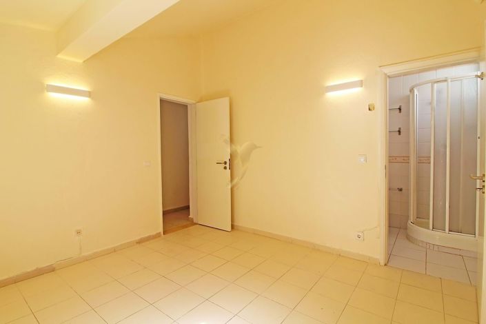 Image No.22-4 Bed Villa for sale