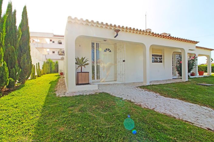 Image No.26-4 Bed Villa for sale