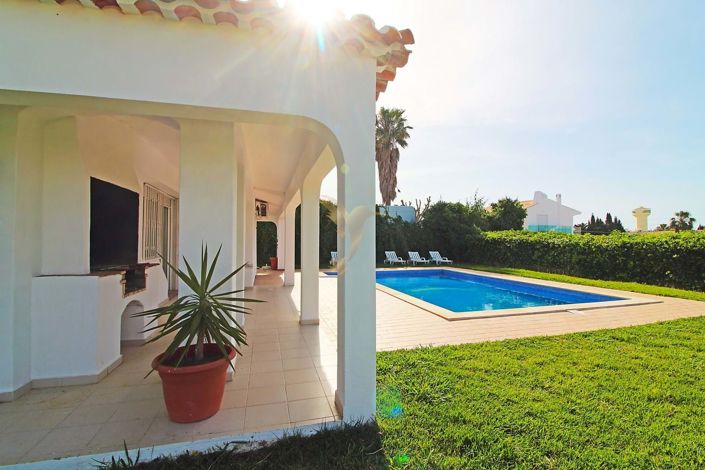 Image No.28-4 Bed Villa for sale
