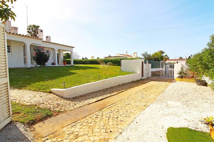Image No.29-4 Bed Villa for sale